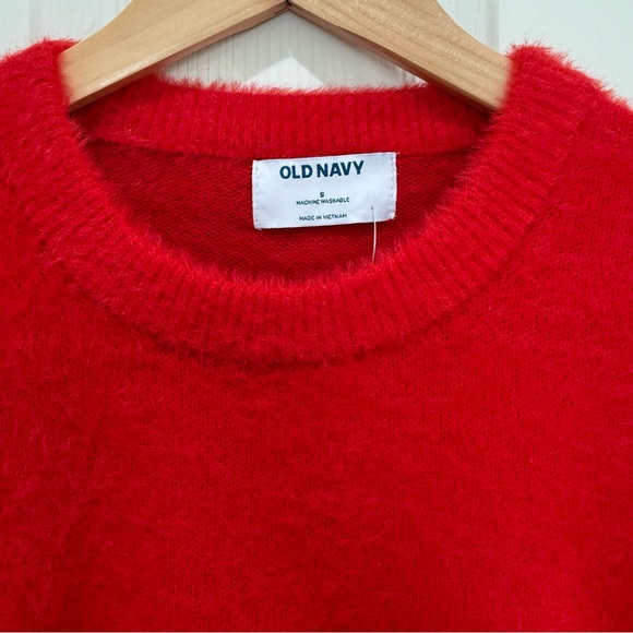 NWT Old Navy Robbie Red Eyelash Party Holiday Party Super Soft Crewneck Sweater - Picture 5 of 9